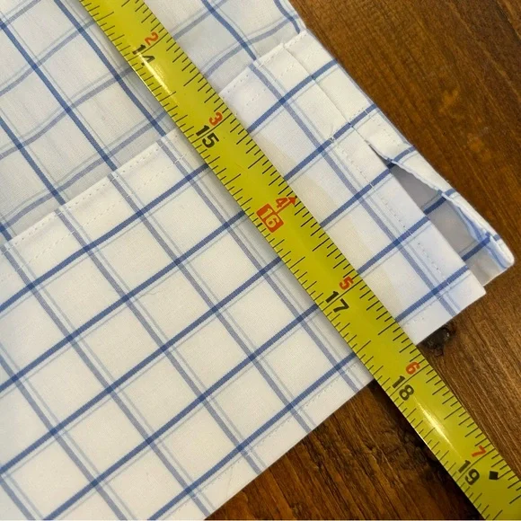 SOLD ❗️❗️.              Lands’ End | Wrinkle Free Blouse NWOT - Picture 4 of 8